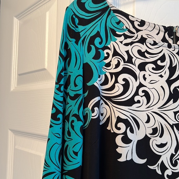 ALFANI OX  PAISLEY ZIP BACK NECK TOP - Picture 6 of 8